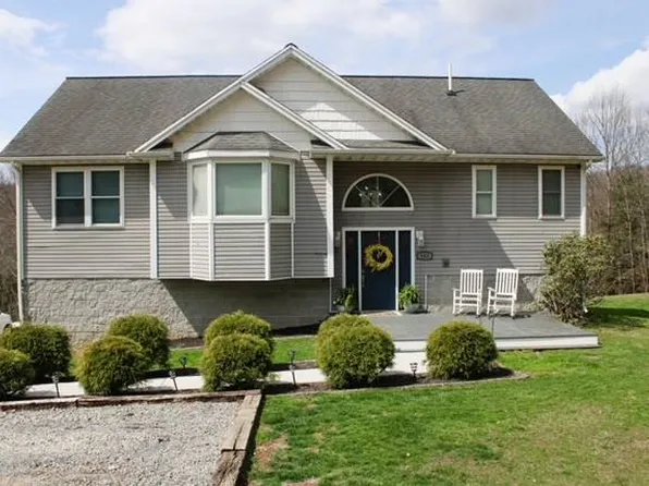 111 Lilac Dr, Buckhannon, WV 26201