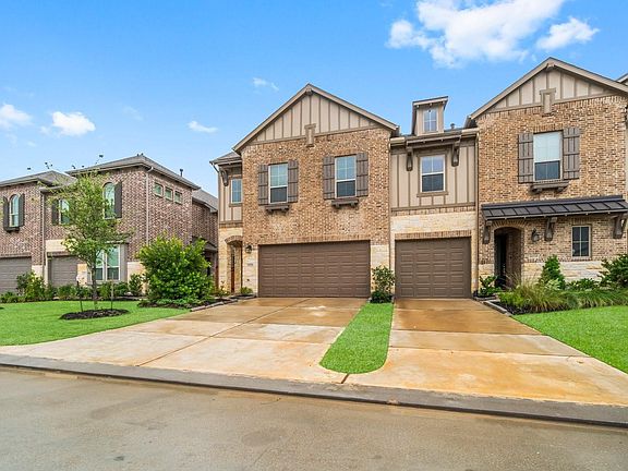 2nd image of 11231 Buchanan Coves Ln