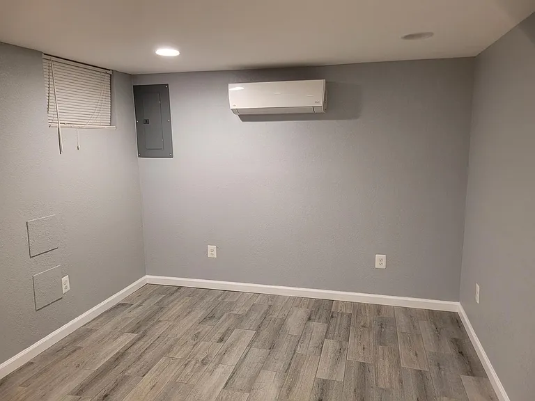 3606 Dixon St — Photo 8