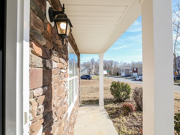 5th image of 3629 Sweet Birch Dr
