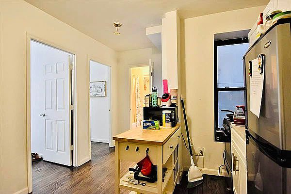 2nd image of 265 E 78th St APT 4