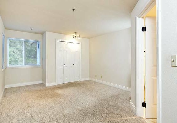 Clean, bright rooms