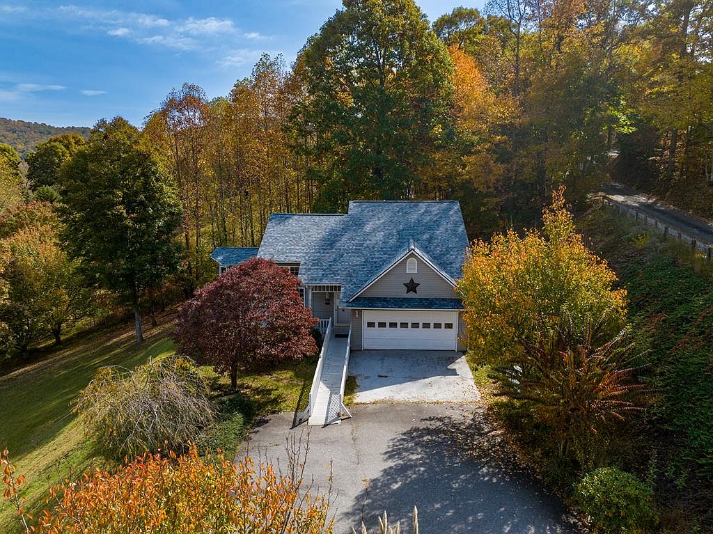 295 White Oak Dr, Warne, NC 28909 Zillow