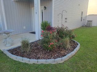 131 Pasture Ln #8B, Swansboro, NC 28584