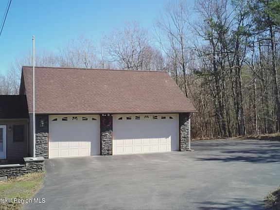 3rd image of 297 Turkey Hill Road