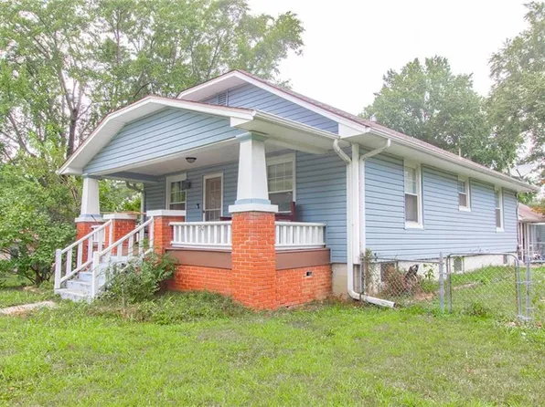 337 E Main St, Odessa, MO 64076