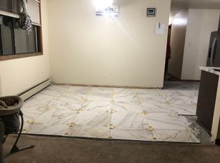 10326 Austin Ave #2S, Chicago Ridge, IL 60415