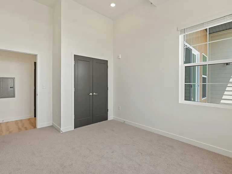 188 N 800th St E #2 — Photo 37