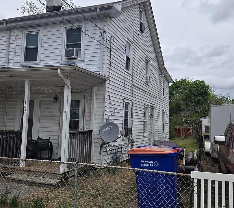 1st image of 407 5th St N #N
