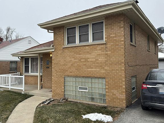 2nd image of 3114 175th St
