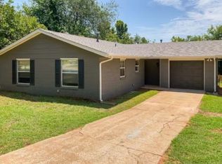 2916 Kathy Ln, Edmond, OK 73034