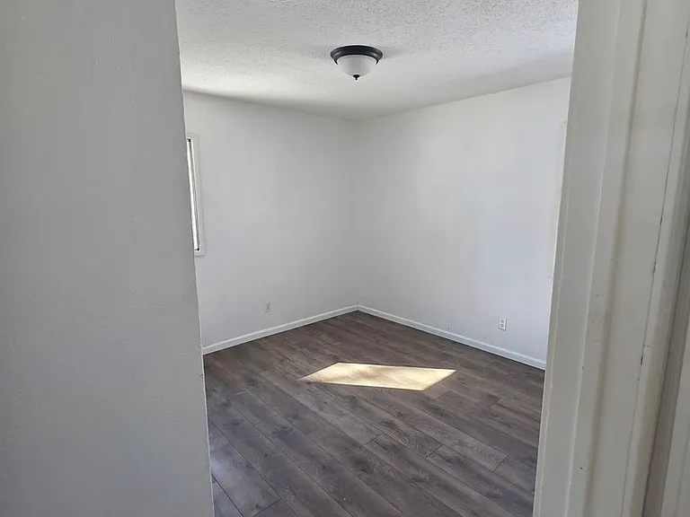 14 W Adams Dr — Photo 8