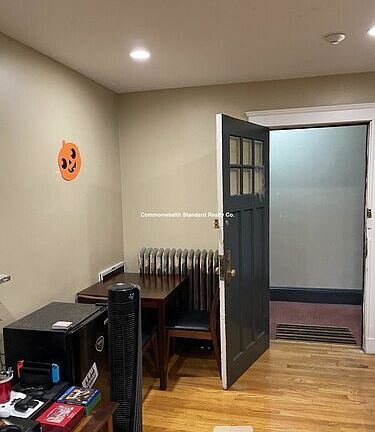 3rd image of 78 Egmont St #7