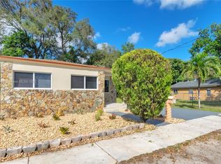 3139 NW 45th St, Miami, FL 33142