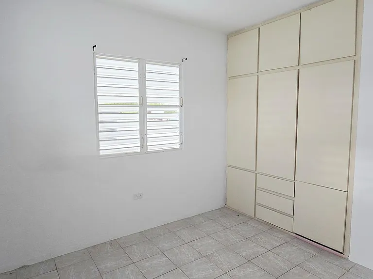 GG-4 Calle 28 — Photo 24