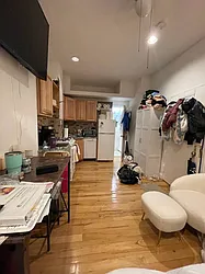 Rented by KNOCKKNOCK LLC