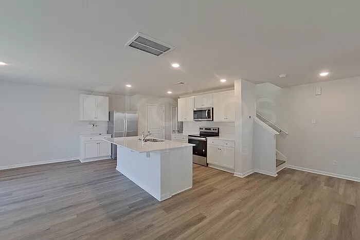 111 Overstreet Way — Photo 5