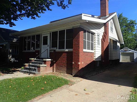 2nd image of 713 W Eleanor Pl