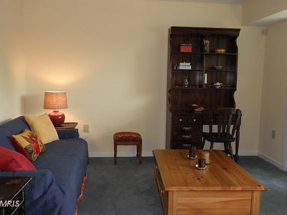 2nd image of 3300 Hewitt Ave Unit 2-1