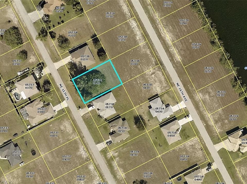1st image of 4137 NE 15th Pl