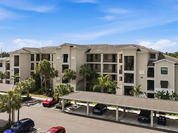 18008 Gawthrop Dr #401, Bradenton, FL 34211