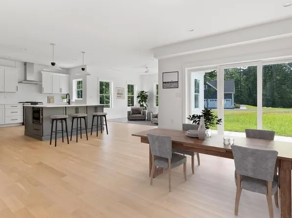 35 Taylor's Ln Lot 11, Rowley, MA 01969