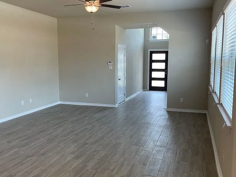 7912 Spring Run Dr — Photo 11