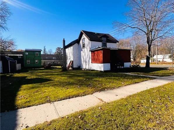 504 S James St, Carthage, NY 13619