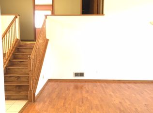 673 Summer Ln, Eagan, MN 55123