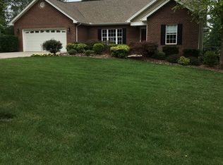 1123 N Fairmont Ave, Morristown, TN 37814