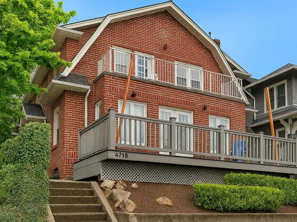 4715 19th Ave NE, Seattle, WA 98105