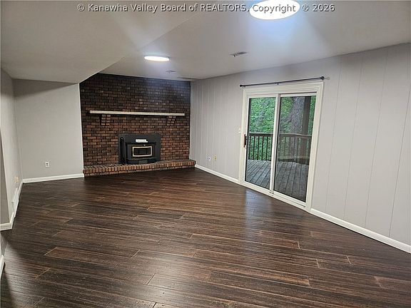 5th image of 109 Ridgewood Forest Rd