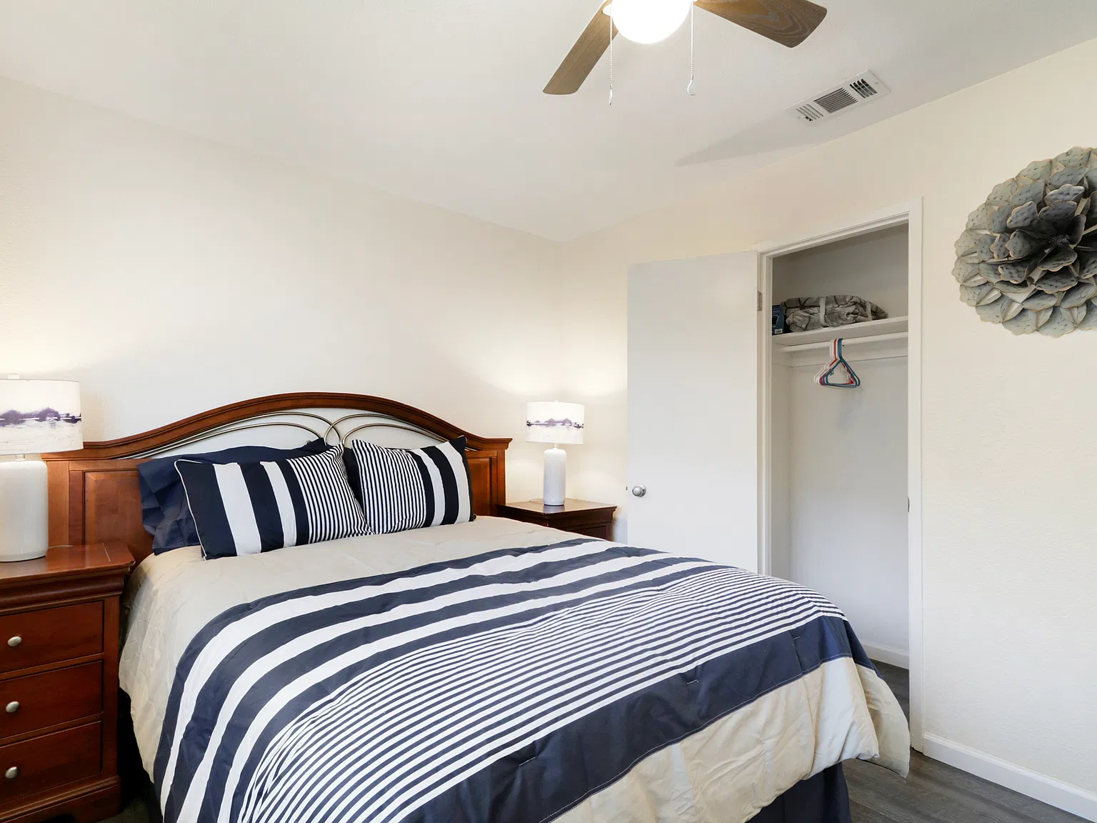 2 bed, 800 sqft, $1,850 — Photo 3