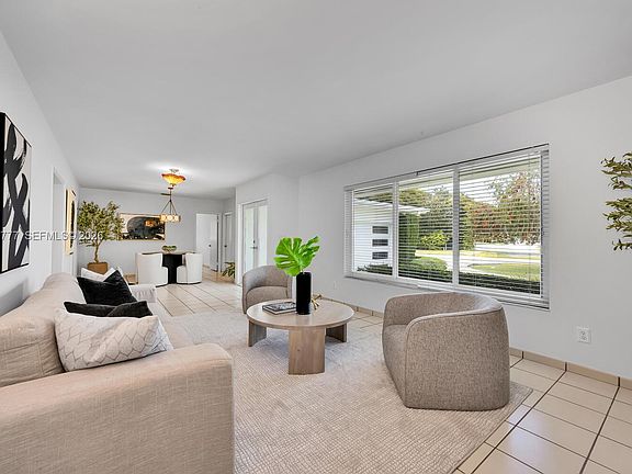 4th image of 5680 SW 86th St