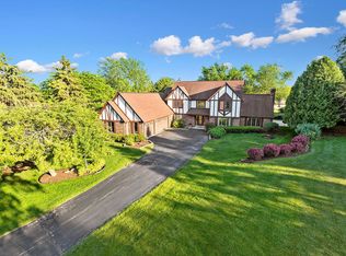 17375 Morningview Ct, Brookfield, WI 53045