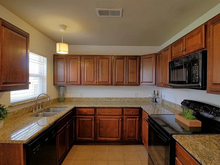 10849 Cotillion Dr — Photo 9