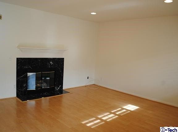 2nd image of 347 W Stocker St Unit 108