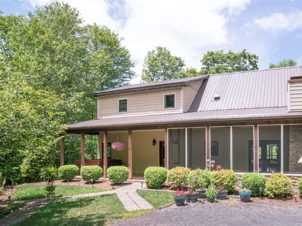 555 High Knolls Road, Fleetwood, NC 28626