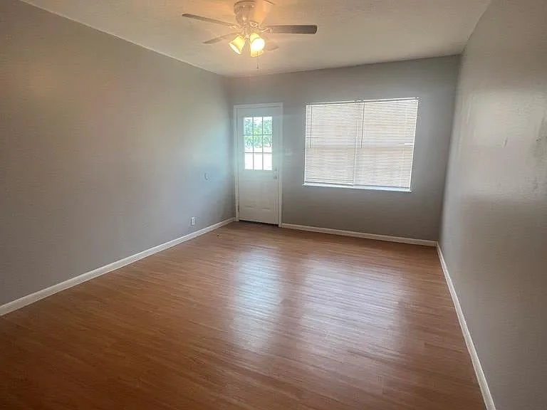 100A Hilltop Dr — Photo 7