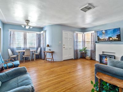 1225 N Lamer St, Burbank, CA, 91506