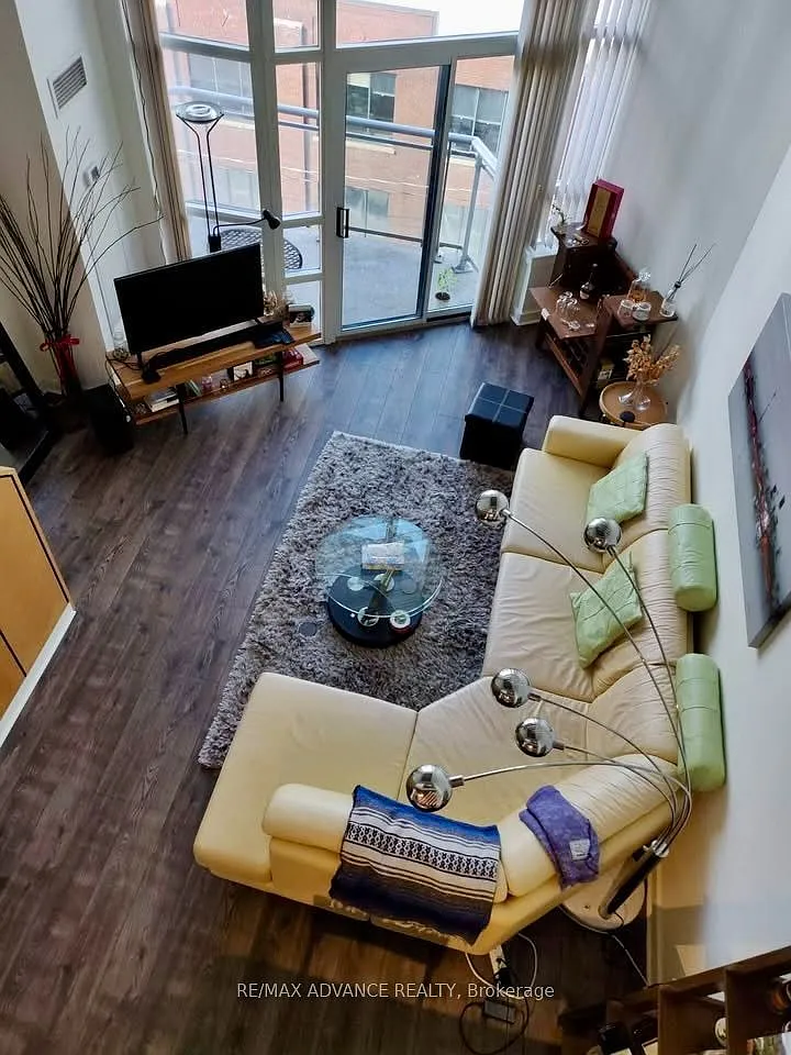 1 bed, $2,400 — Photo 3