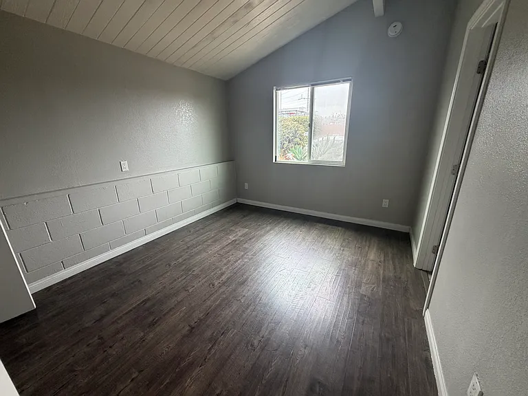 5512 Riley St — Photo 8