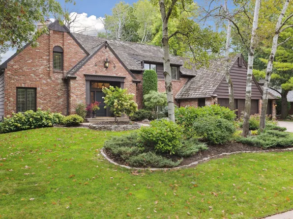5208 Ridge Rd, Edina, MN 55436