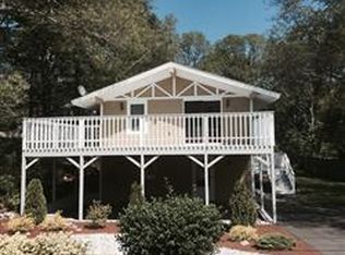 25 Lake Ave, Wareham, MA 02571