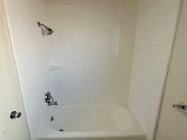 103 Avenida Carmelo — Photo 6
