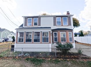 38 Chase St, Pawtucket, RI 02861
