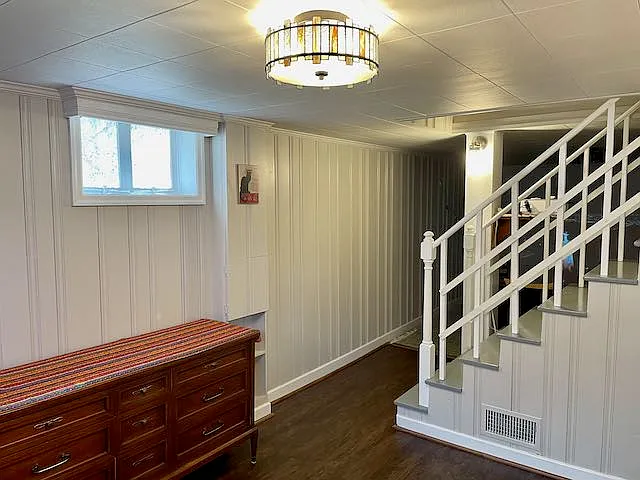 820 Valley View Cir — Photo 27