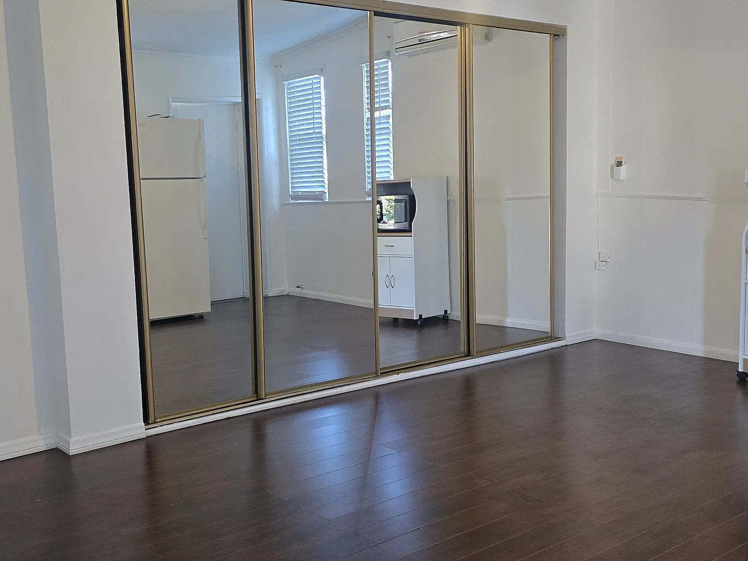 Studio, 300 sqft, $1,700 — Photo 2