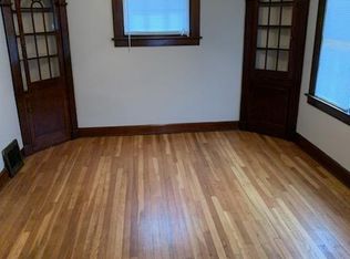 18661 Raymond St, Maple Heights, OH 44137