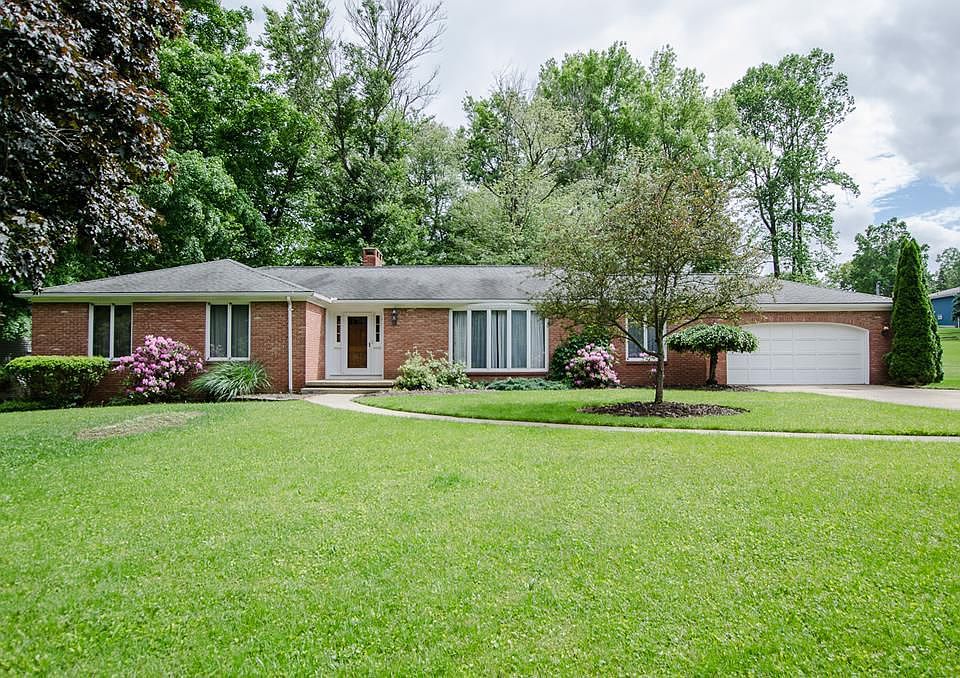1st image of 685 Betner Dr